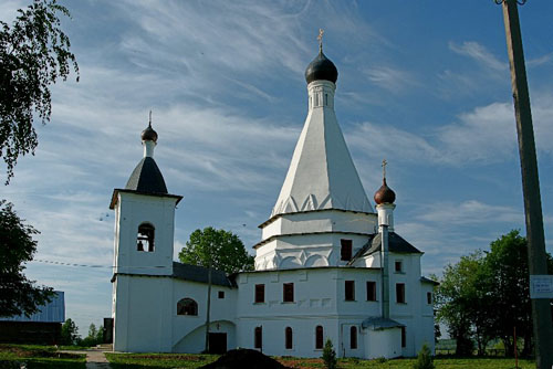 Шатровый храм в Городне