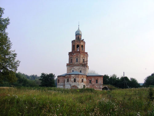 Церковь в Сенницах